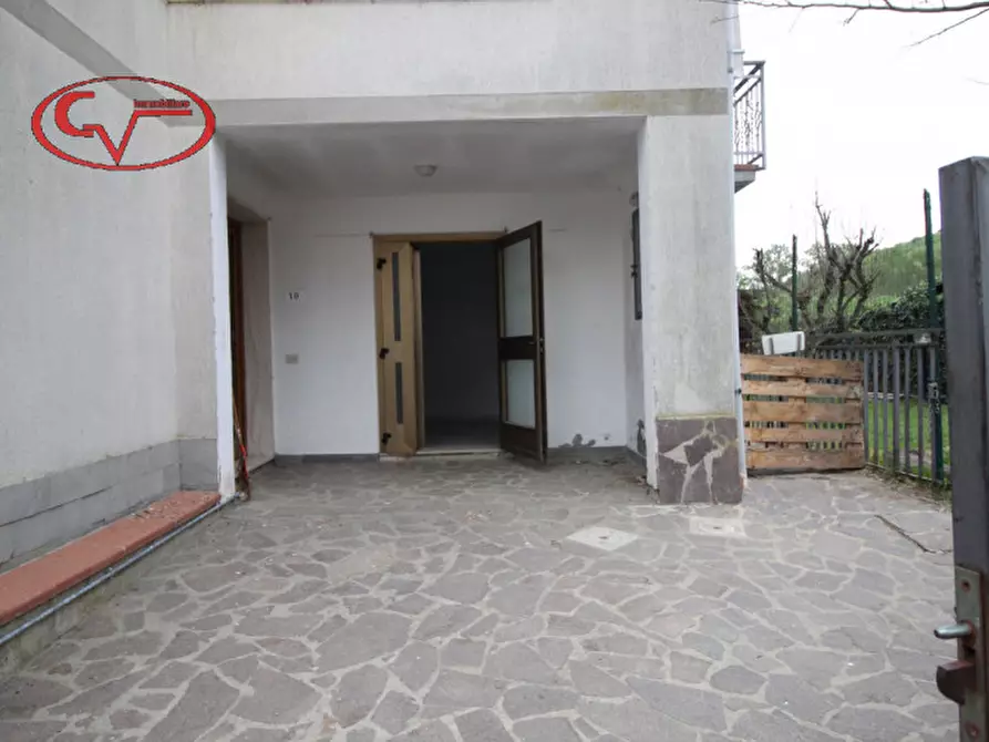 Immagine 21 di Appartamento in vendita  in Via Del Castagno 10- Badia A Roti a Bucine