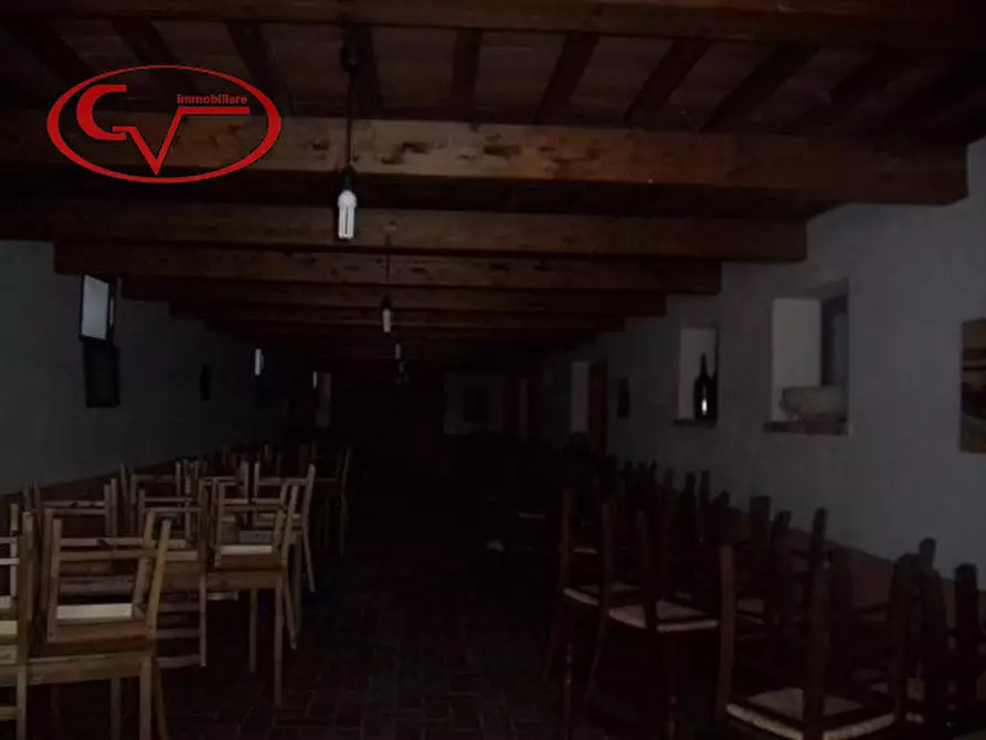 Immagine 10 di Agriturismo in vendita  in Via trieste 1 a Bucine