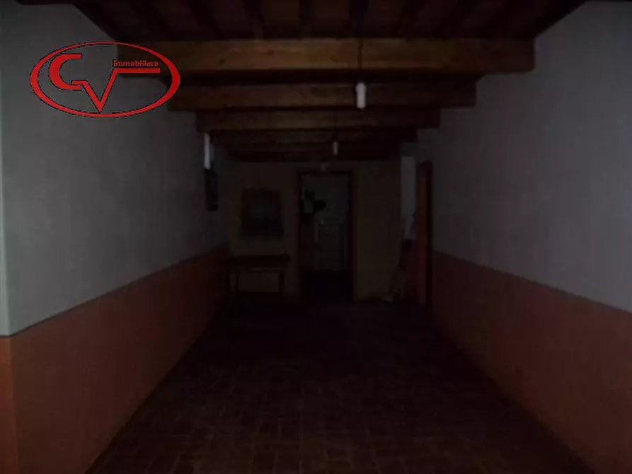 Immagine 11 di Agriturismo in vendita  in Via trieste 1 a Bucine