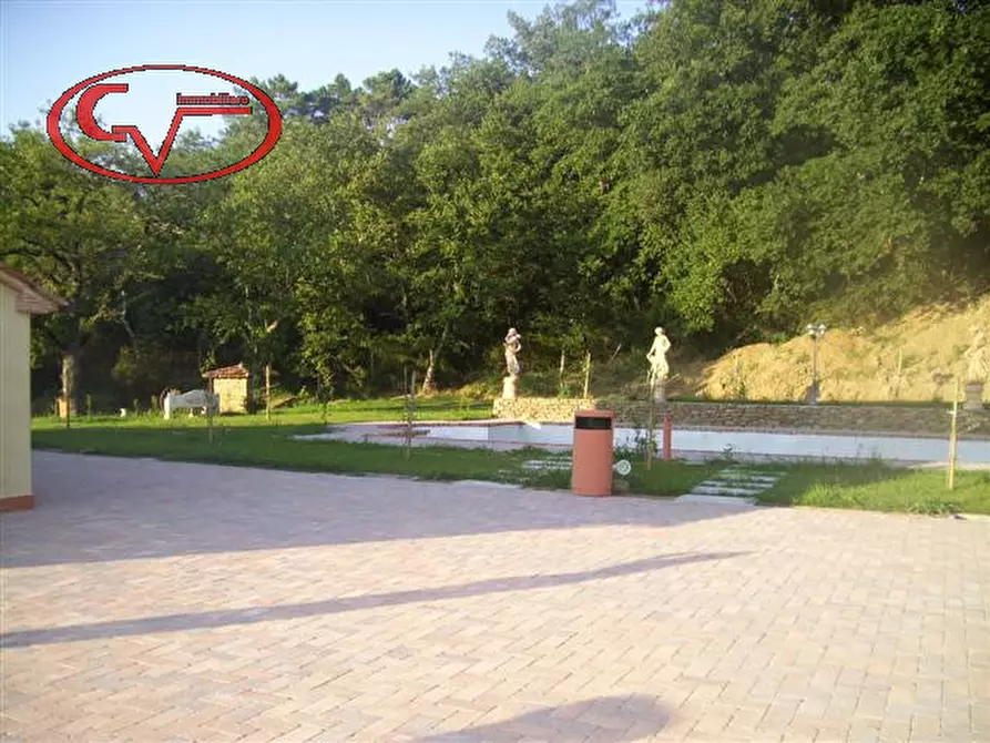 Immagine 14 di Agriturismo in vendita  in Via trieste 1 a Bucine