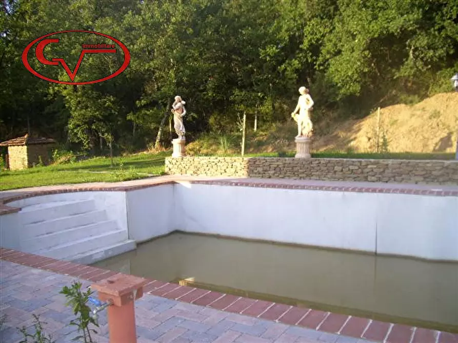 Immagine 15 di Agriturismo in vendita  in Via trieste 1 a Bucine