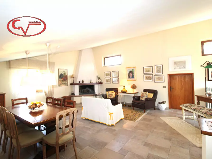 Immagine 4 di Villa in vendita  in Via trieste a Loro Ciuffenna