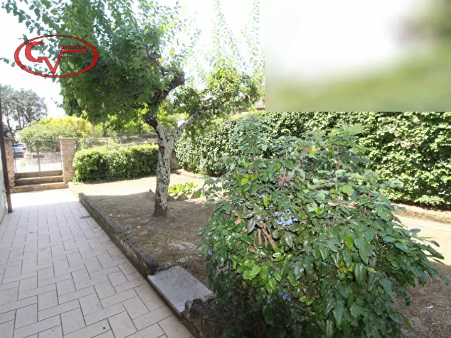 Immagine 23 di Villa in vendita  in Via trieste a Loro Ciuffenna