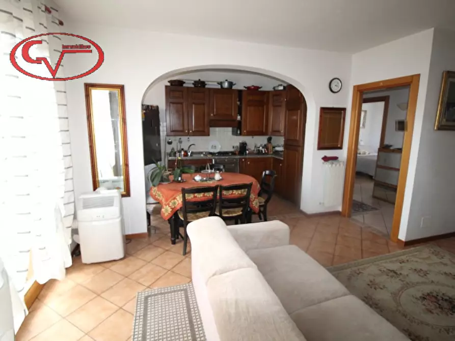Immagine 1 di Appartamento in vendita  in Via berlinguer a Bucine