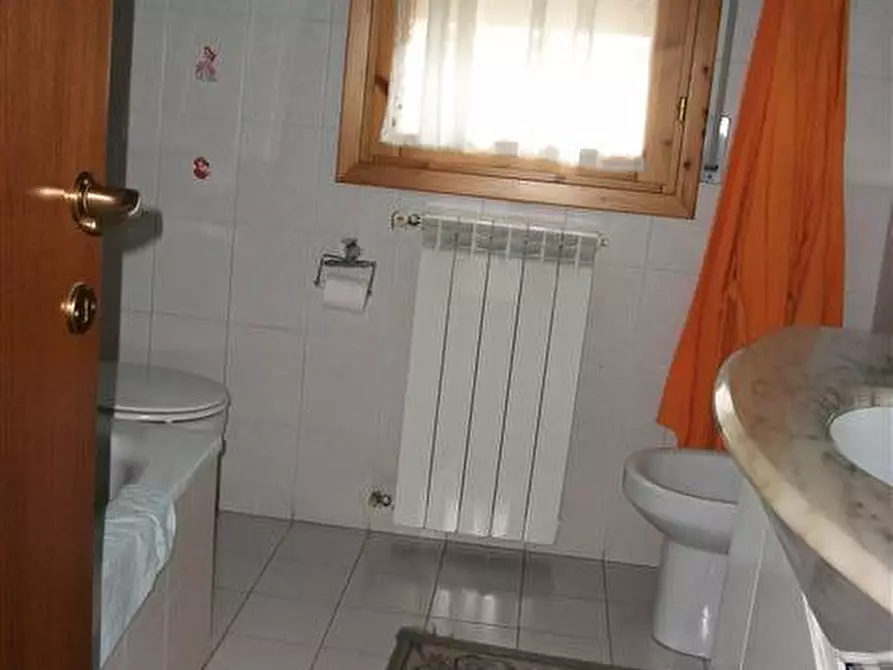 Immagine 17 di Villetta a schiera in vendita  in Loc Badia Agnano a Bucine