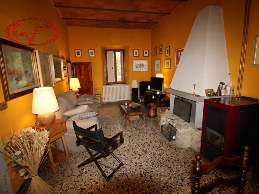 Immagine 12 di Rustico / casale in vendita  in Via oberdan a Bucine