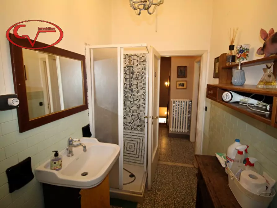 Immagine 28 di Rustico / casale in vendita  in Via oberdan a Bucine