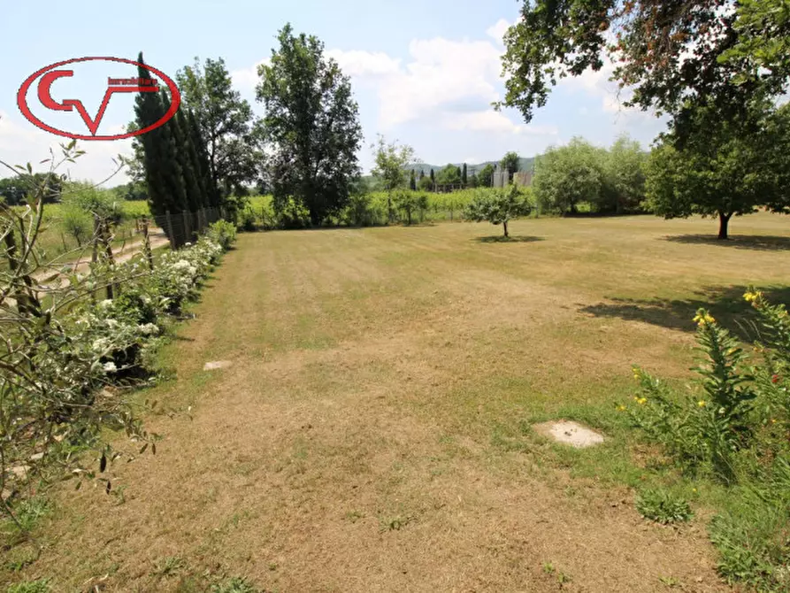 Immagine 36 di Rustico / casale in vendita  in Via oberdan a Bucine