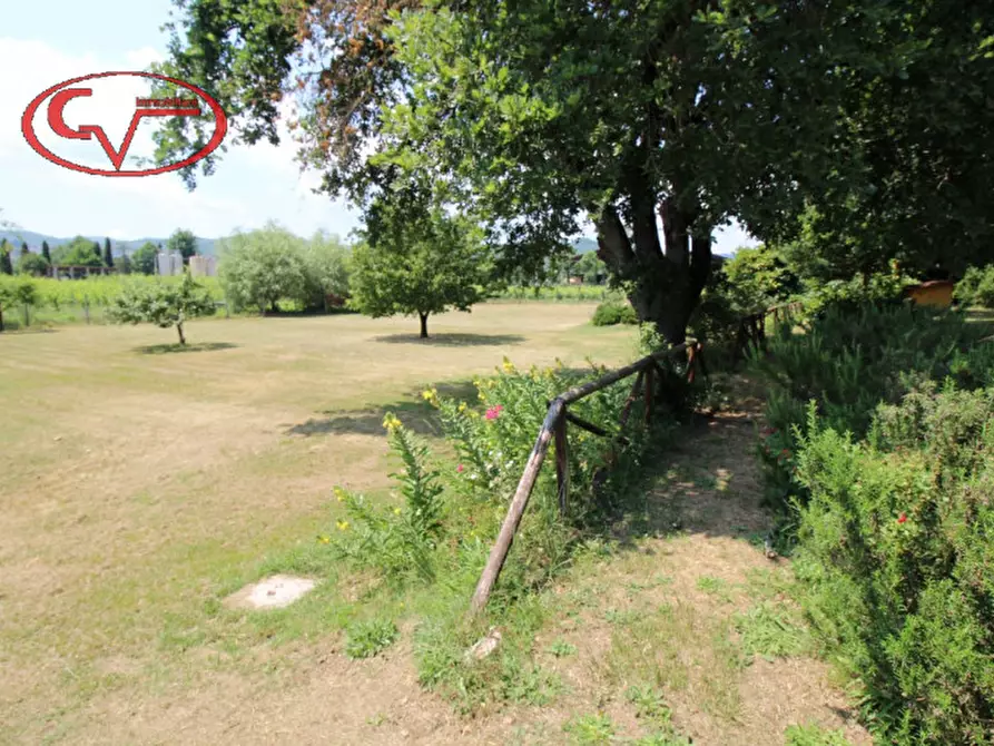 Immagine 37 di Rustico / casale in vendita  in Via oberdan a Bucine