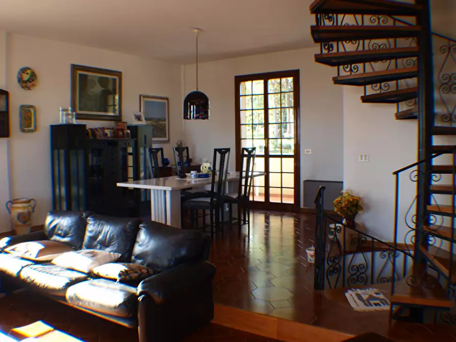 Immagine 4 di Casa indipendente in vendita  a Senigallia