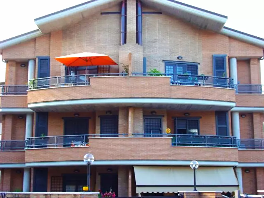 Immagine 1 di Appartamento in affitto  in Via della Rimessola a Roma