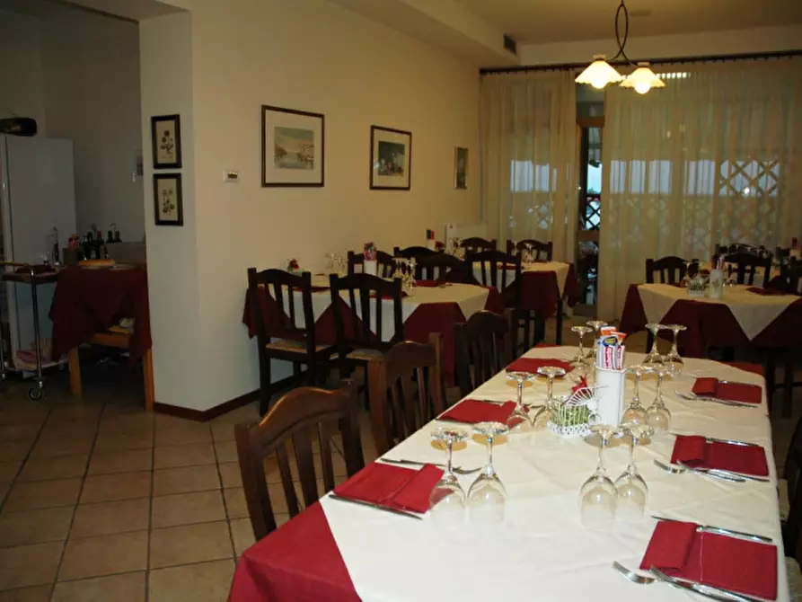 Immagine 2 di Attività commerciale in vendita  a San Michele Al Tagliamento