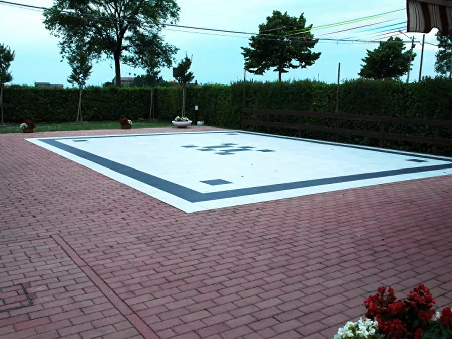 Immagine 5 di Attività commerciale in vendita  a San Michele Al Tagliamento