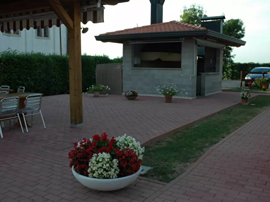 Immagine 14 di Attività commerciale in vendita  a San Michele Al Tagliamento