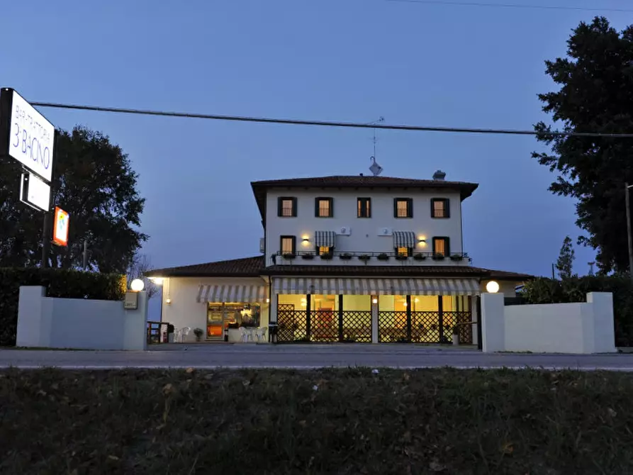 Immagine 16 di Attività commerciale in vendita  a San Michele Al Tagliamento