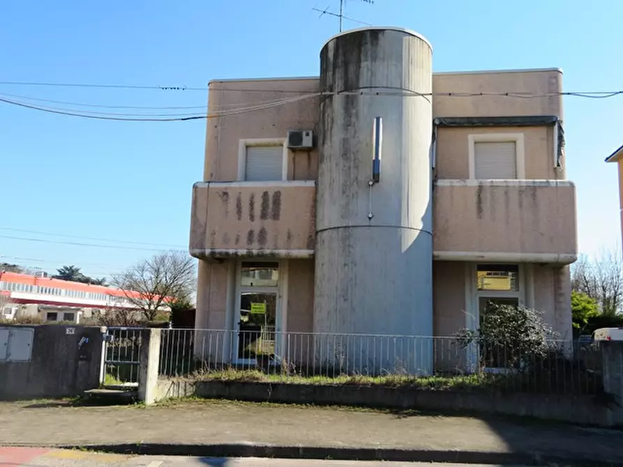 Immagine 2 di Laboratorio in vendita  in via Gramsci a Argelato