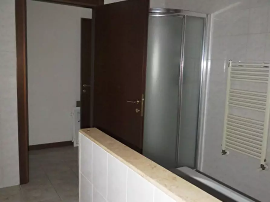 Immagine 13 di Laboratorio in vendita  in via Gramsci a Argelato