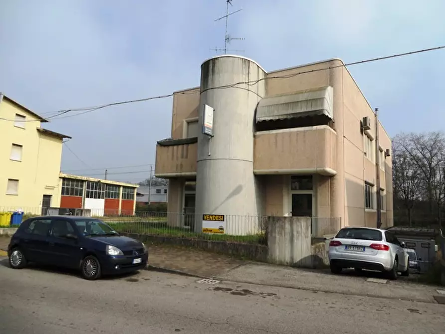 Immagine 18 di Laboratorio in vendita  in via Gramsci a Argelato