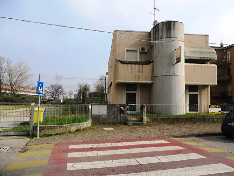 Immagine 19 di Laboratorio in vendita  in via Gramsci a Argelato