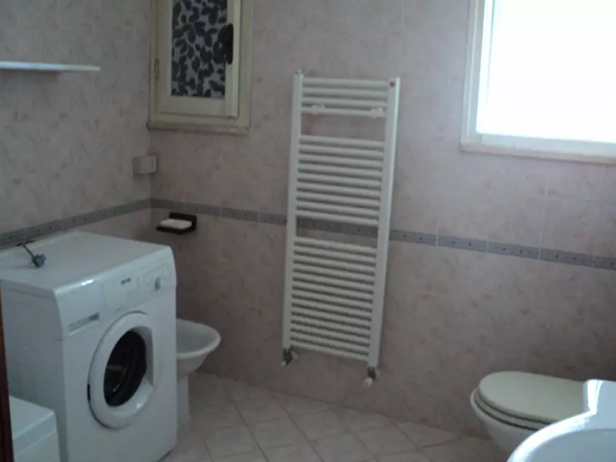 Immagine 11 di Villa in vendita  in VIA GIORGIONE 13 a Comacchio