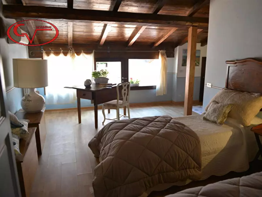 Immagine 13 di Villa in vendita  in Strada comunale dell'Ascione a Terranuova Bracciolini