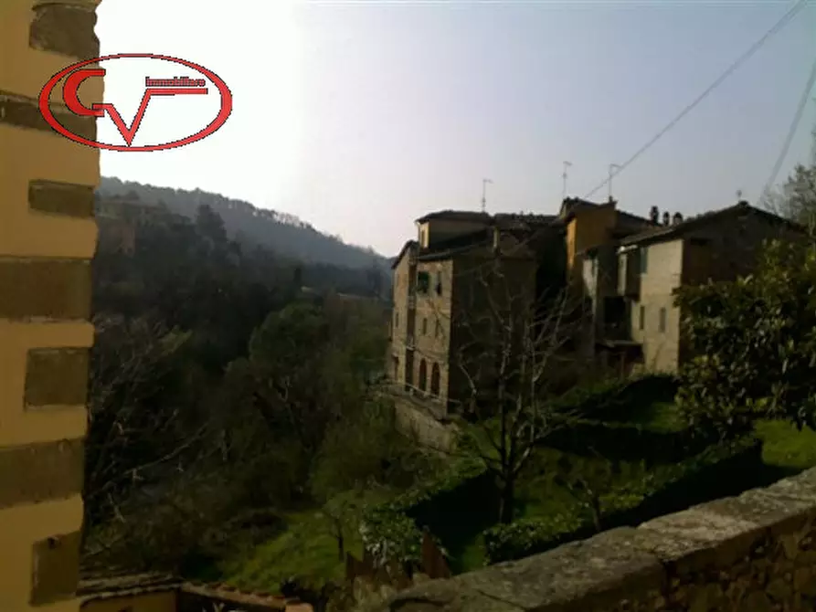 Immagine 2 di Appartamento in vendita  in via roma a Loro Ciuffenna