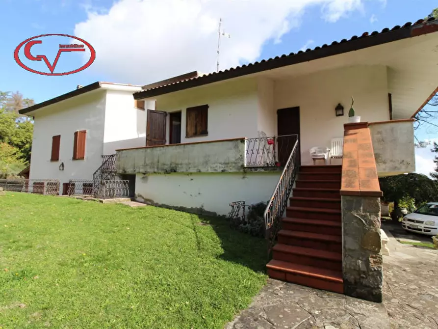 Immagine 1 di Villa in vendita  in via chiantigiana a Cavriglia