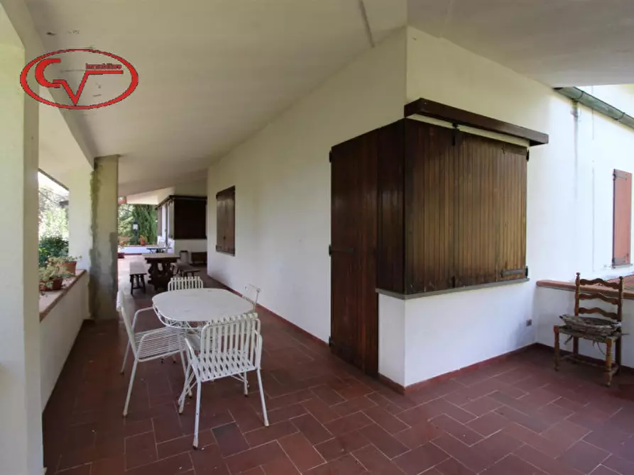 Immagine 41 di Villa in vendita  in via chiantigiana a Cavriglia