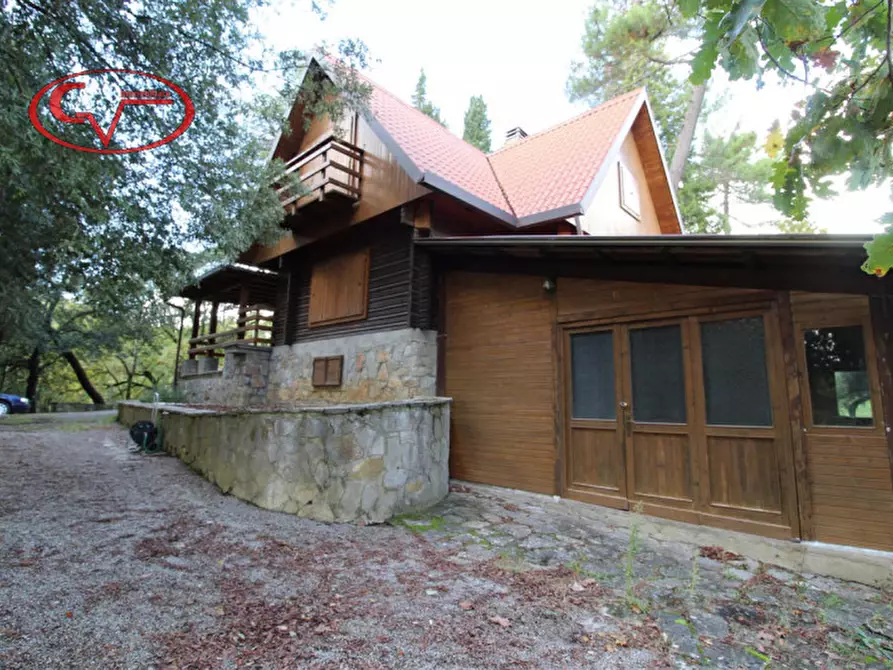 Immagine 43 di Villa in vendita  in via chiantigiana a Cavriglia