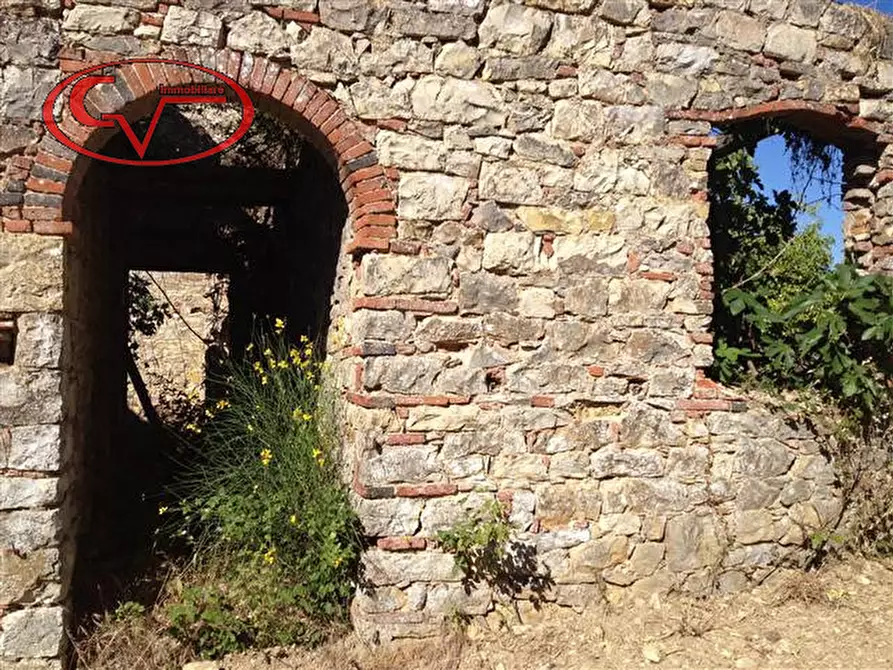 Immagine 10 di Rustico / casale in vendita  in strada provinciale 19 a Bucine