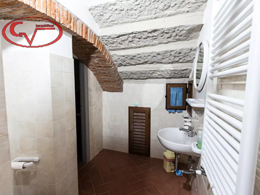 Immagine 21 di Agriturismo in vendita  in Strada provinciale val d'ambra a Bucine