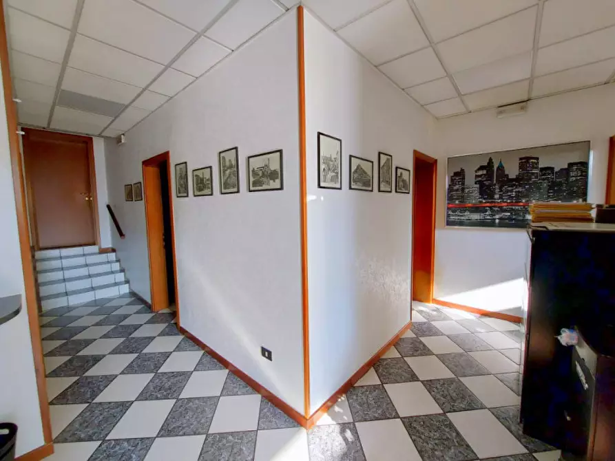 Immagine 6 di Ufficio in affitto  in via cernaia a Padova