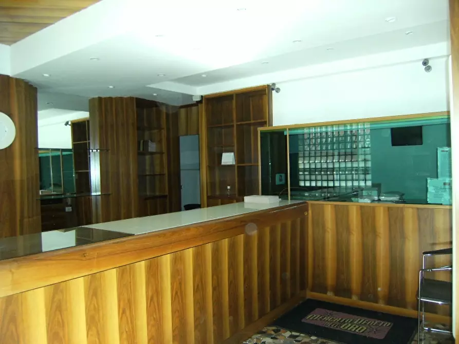 Immagine 5 di Negozio in affitto  in CORSO PADOVA a Vicenza