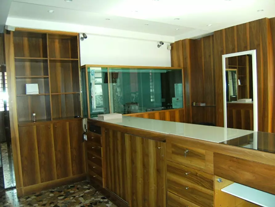 Immagine 6 di Negozio in affitto  in CORSO PADOVA a Vicenza