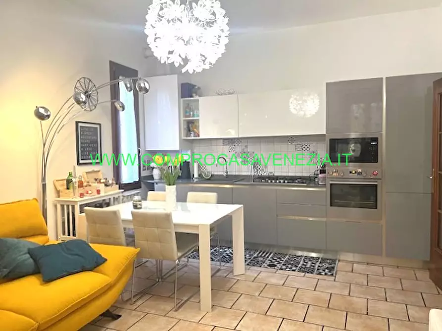 Immagine 42 di Casa bifamiliare in vendita  in via trieste a Venezia