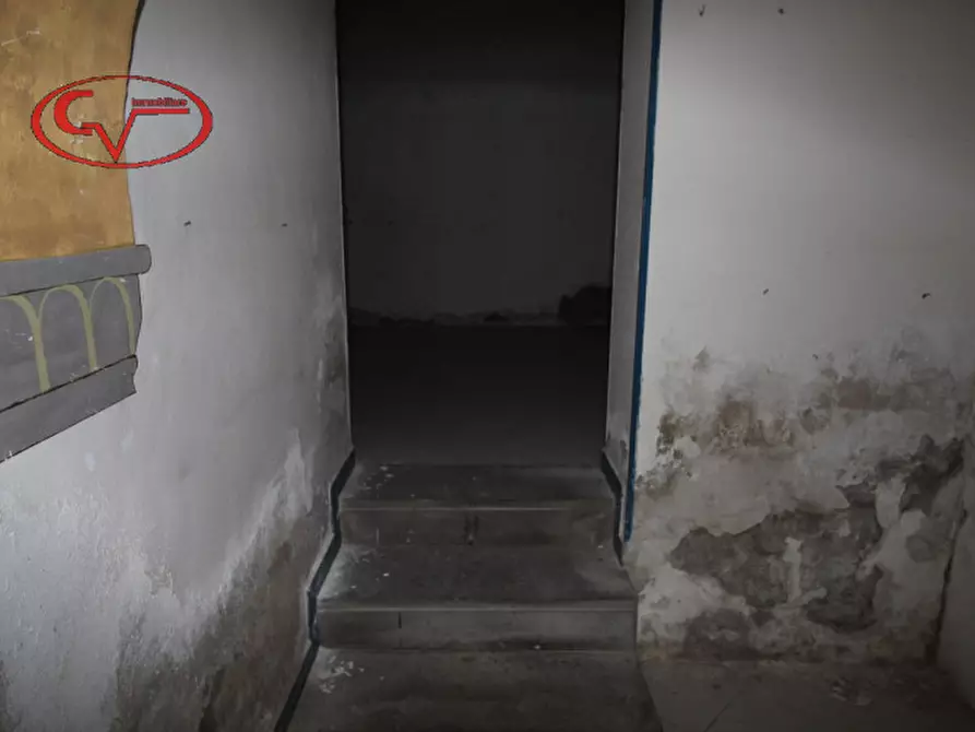 Immagine 4 di Negozio in vendita  in via marzia a Montevarchi