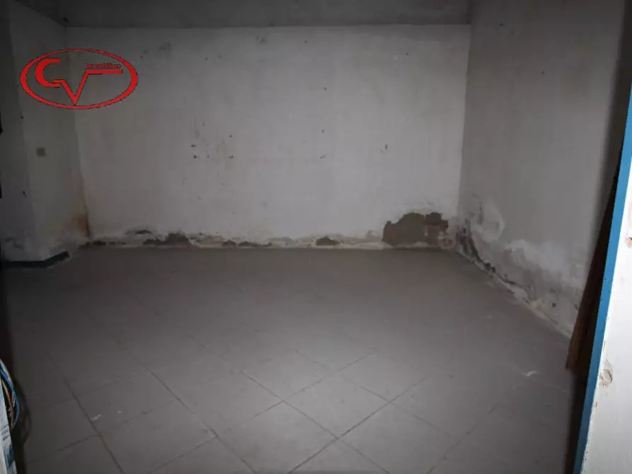 Immagine 5 di Negozio in vendita  in via marzia a Montevarchi