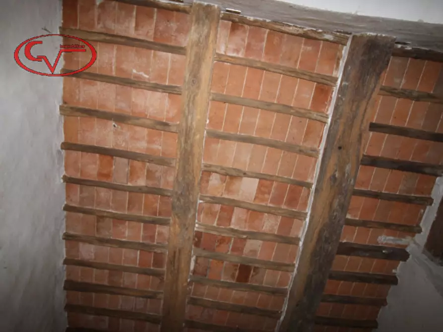 Immagine 11 di Negozio in vendita  in via marzia a Montevarchi