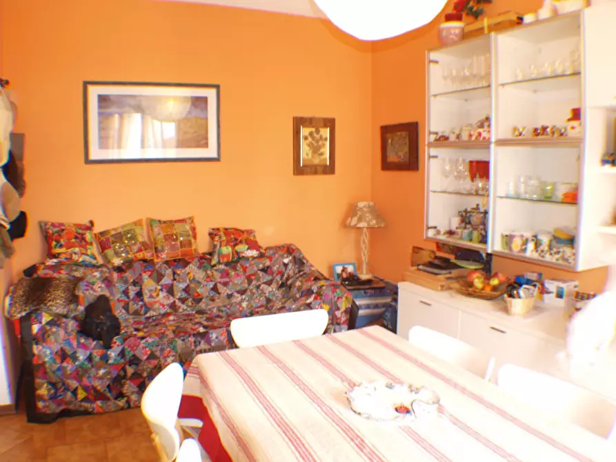 Immagine 11 di Appartamento in vendita  a Senigallia