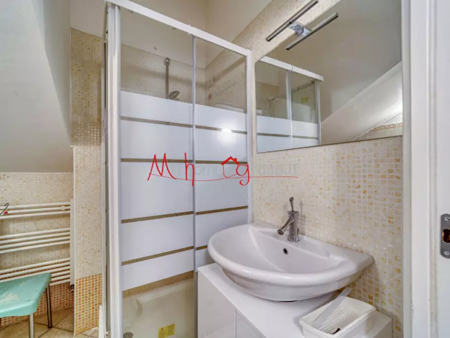 Immagine 7 di Magazzino in affitto  in via guizza a Padova