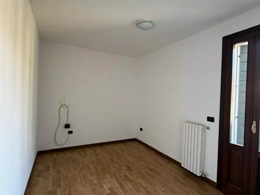 Immagine 10 di Casa trifamiliare in affitto  a Noventa Padovana