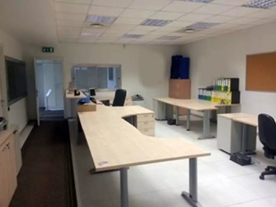 Immagine 3 di Ufficio in vendita  in VIA DE CAPITANI a Agrate Brianza