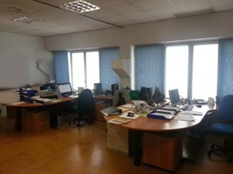 Immagine 7 di Palazzo in vendita  in VIA DE CAPITANI a Agrate Brianza