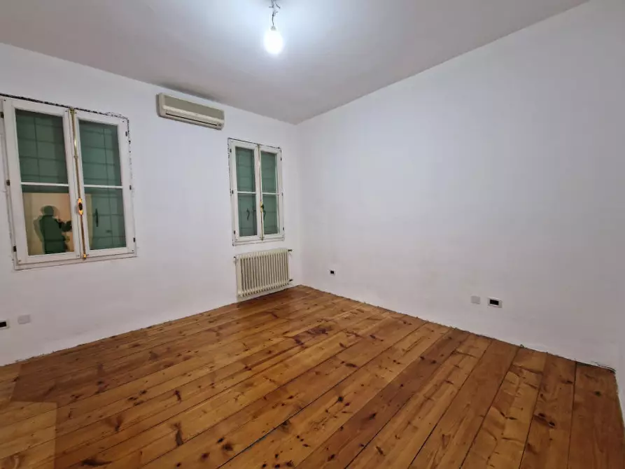 Immagine 6 di Villa in vendita  a Padova
