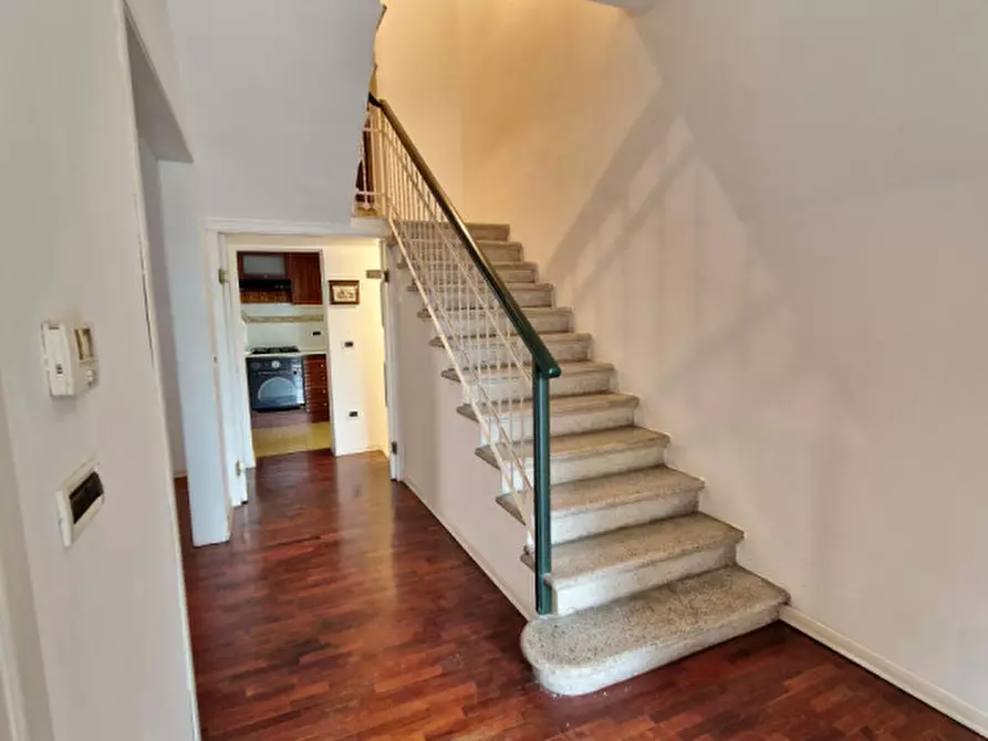Immagine 18 di Villa in vendita  a Padova