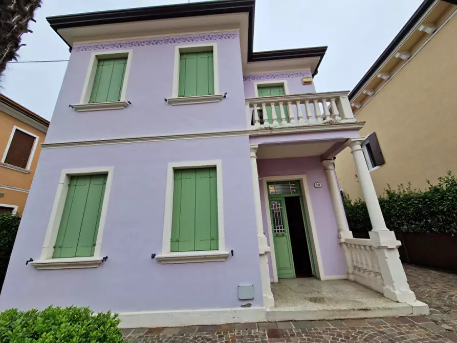 Immagine 23 di Villa in vendita  a Padova