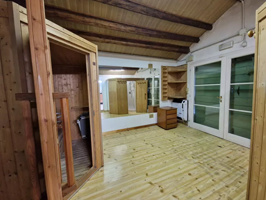 Immagine 26 di Villa in vendita  a Padova