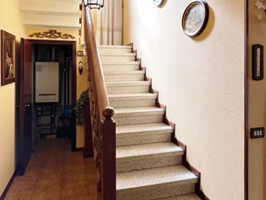 Immagine 7 di Casa bifamiliare in vendita  a Campo San Martino