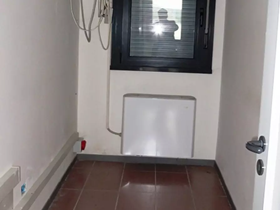 Immagine 9 di Ufficio in vendita  in via Messidoro a Ferrara