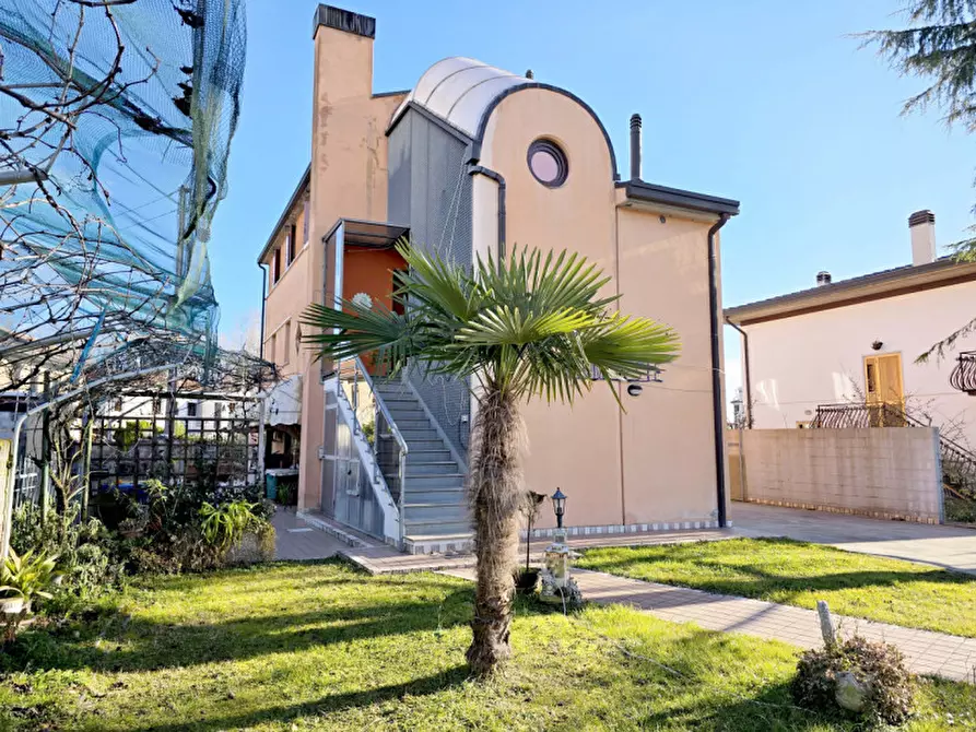 Immagine 1 di Appartamento in affitto  a Treviso